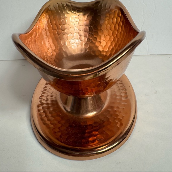 Decorative Copper Hammered Planter or decor by Tele-flora 
Approx. 8”x 4.5 “ - Picture 7 of 13